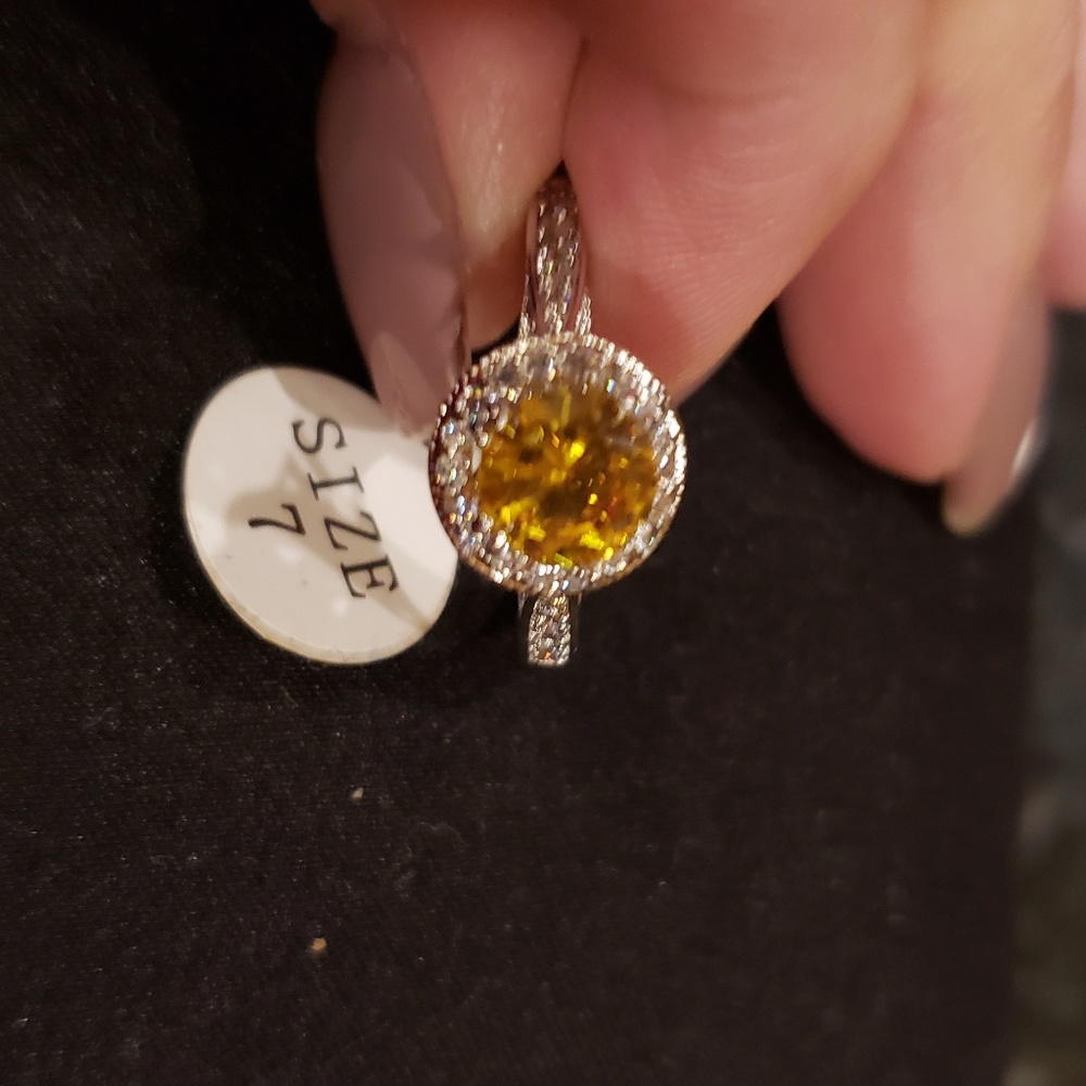 Fragrant jewels orange ring sz 7